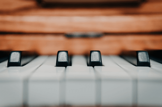 A close up of piano keys